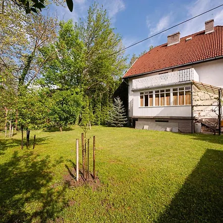 Csendes Vendeghaz Balatonfoeldvaron *