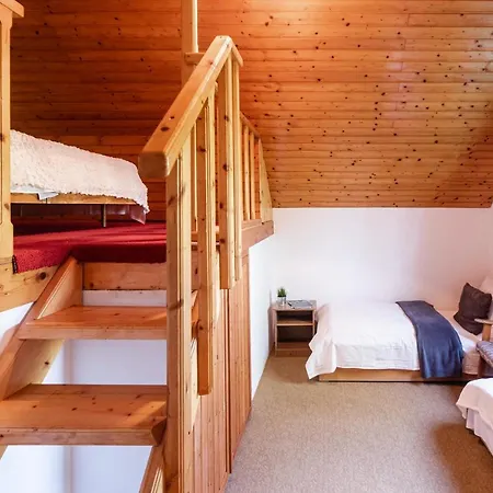 Tatil Evi Csendes Vendeghaz Balatonfoeldvaron *