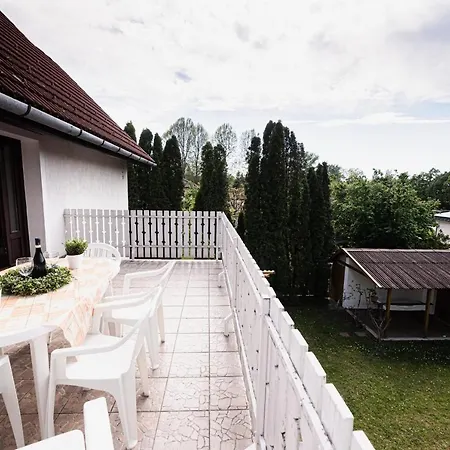 Csendes Vendeghaz Balatonfoeldvaron *