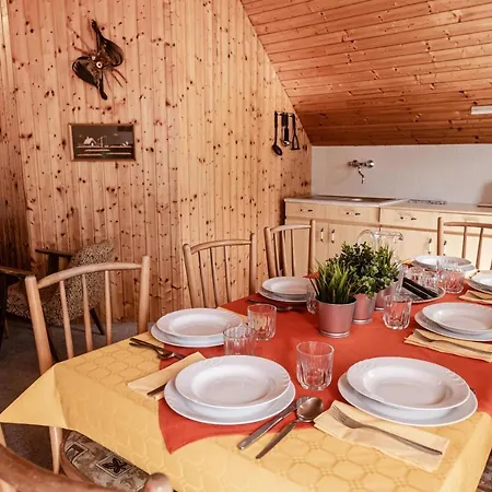Tatil Evi Csendes Vendeghaz Balatonfoeldvaron Balatonföldvár
