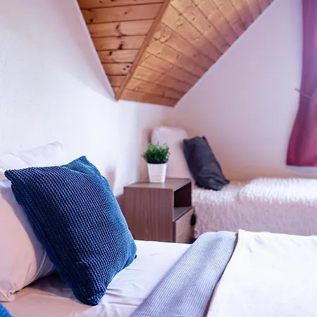 Csendes Vendeghaz Balatonfoeldvaron Tatil Evi *